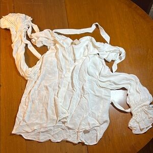 H&H Ruffle White Button-Up Blouse